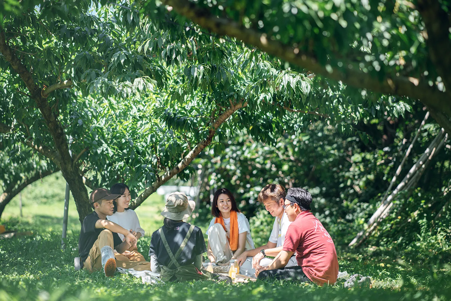 農家さんたちと交流するみさき